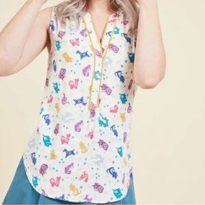 ModCloth Top Stylista au Soleil in Zodiac Size Small Animal Pring